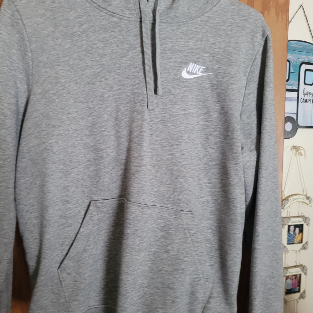 Nike Woman's Heather Gray Pullover Hoodie